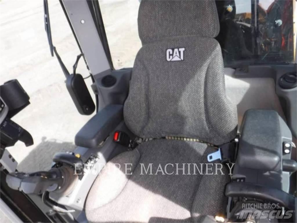 CAT 120M2AWD Grader