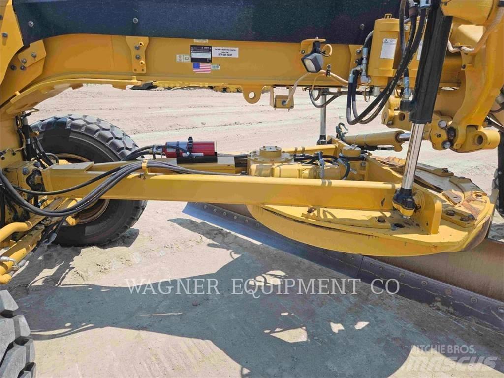 CAT 120M2AWD Grader