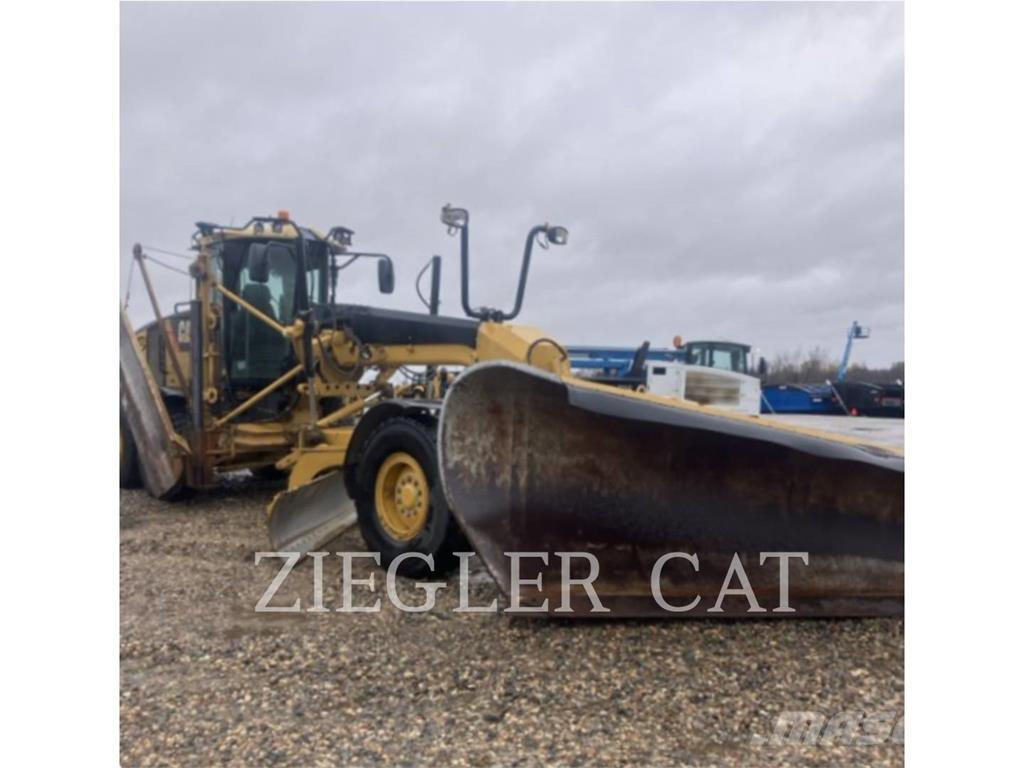 CAT 12M Grader
