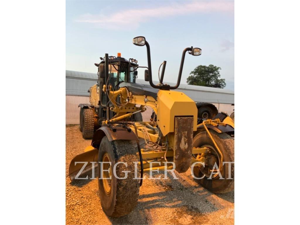 CAT 12M2 Grader