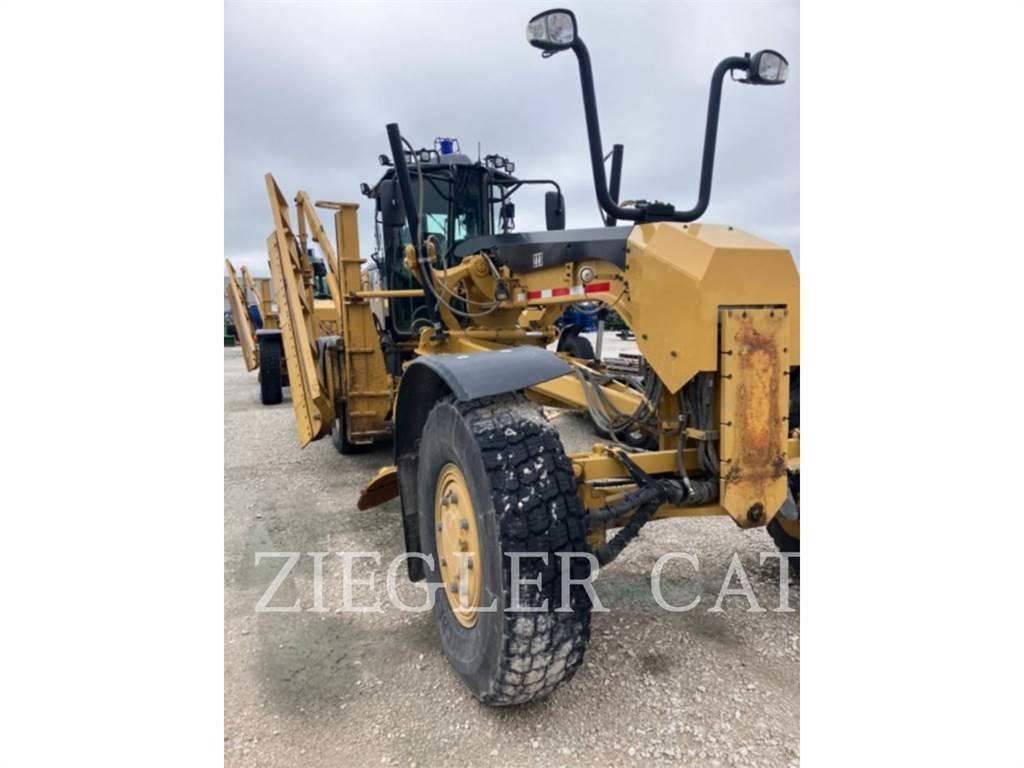 CAT 12M2AWD Grader