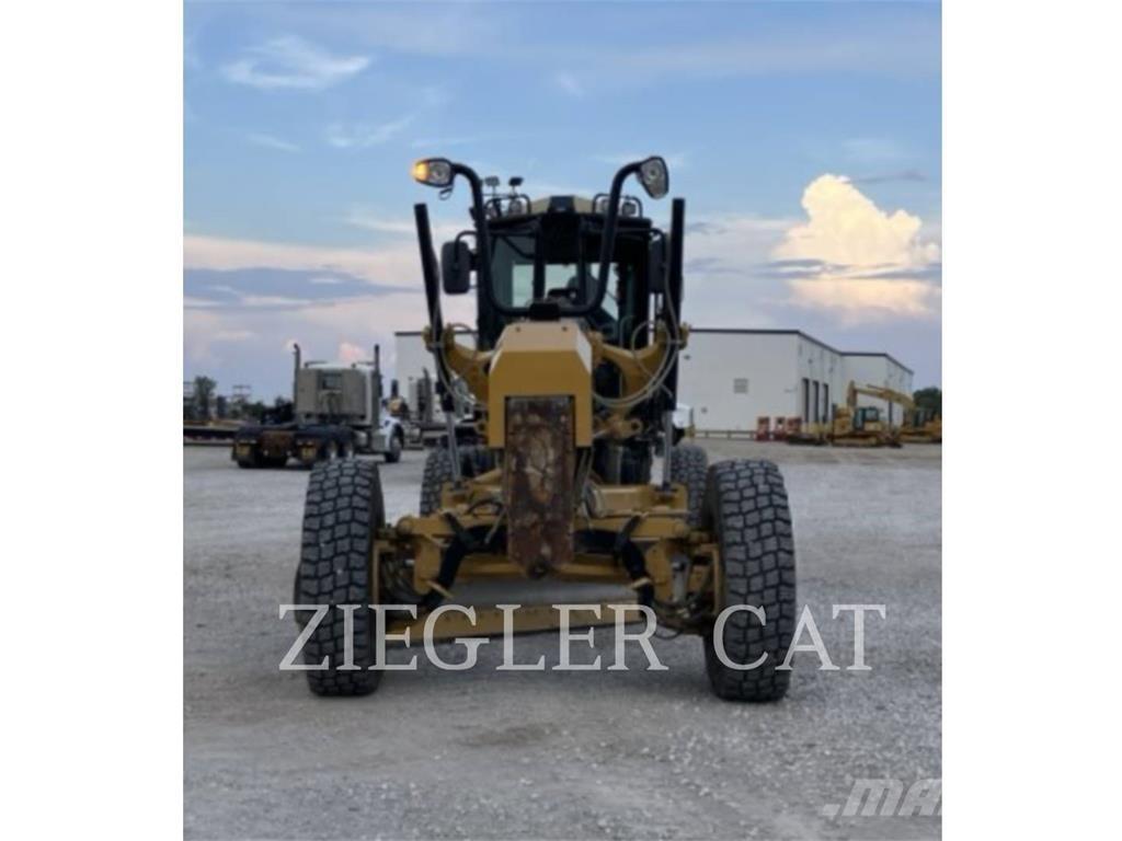 CAT 12M2AWD Grader