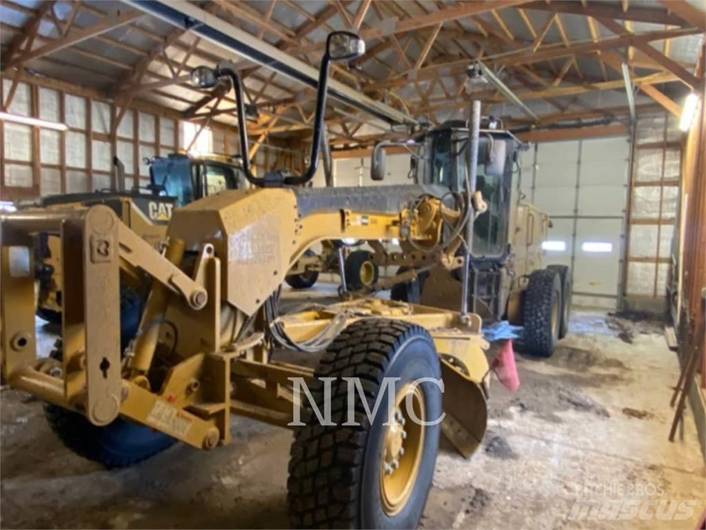 CAT 12M3 Grader