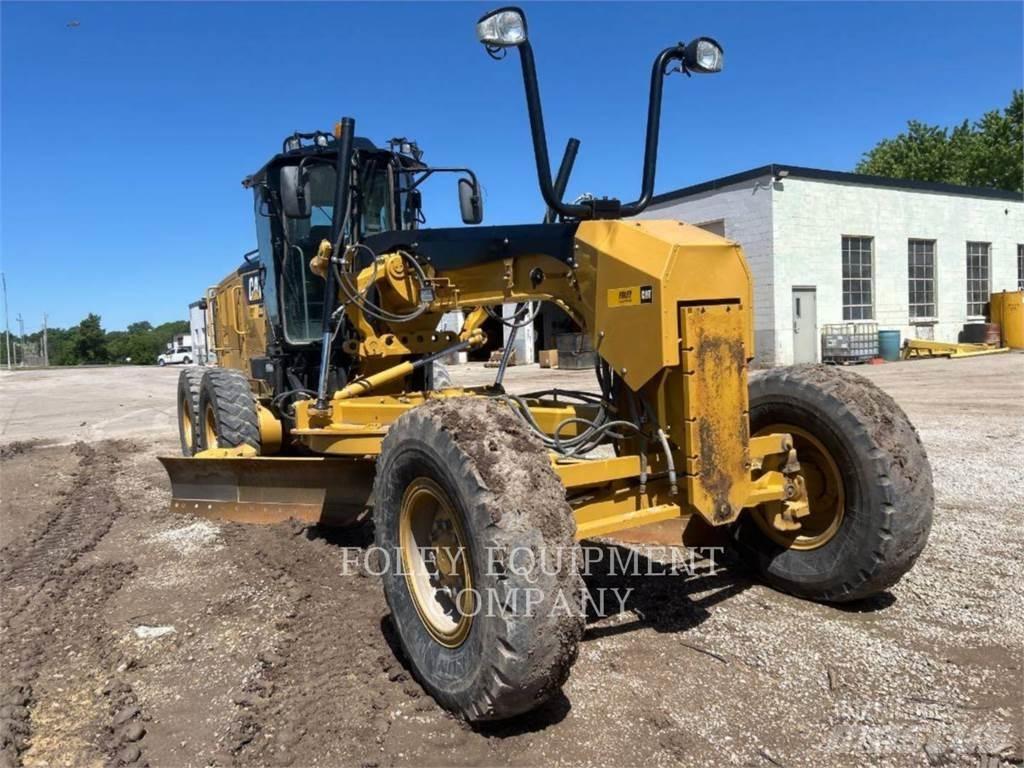 CAT 12M3 Grader
