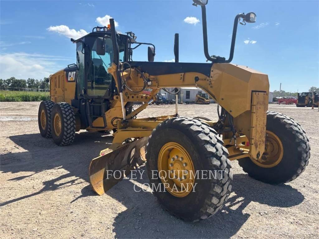 CAT 12M3 Grader