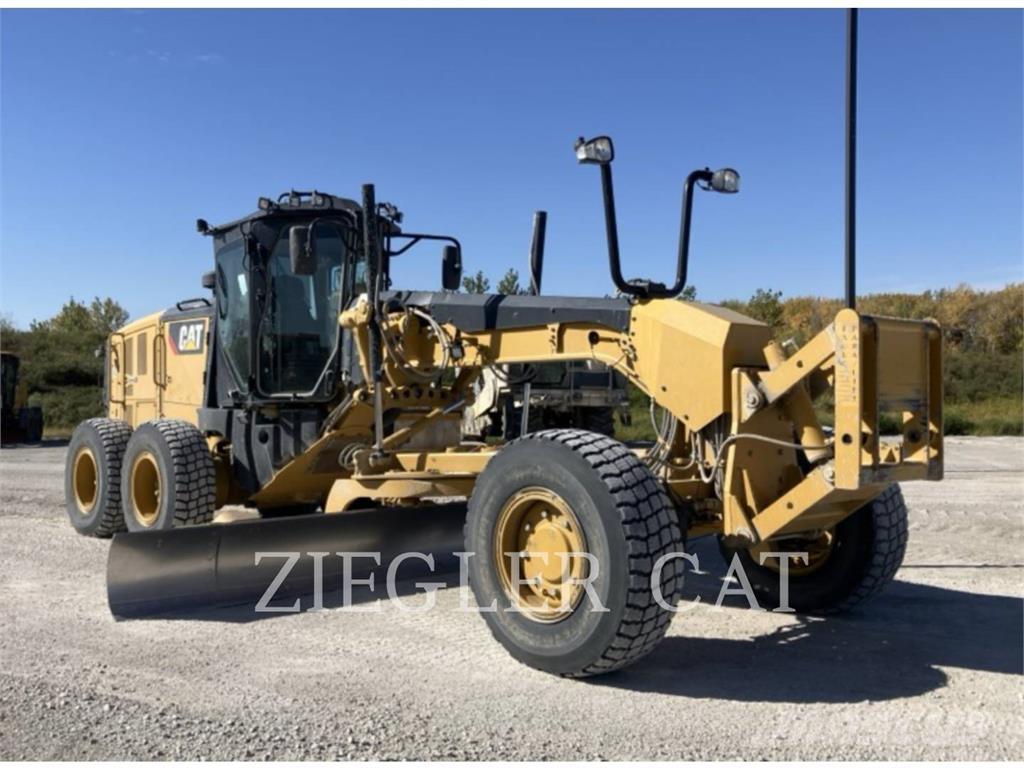 CAT 12M3AWD Grader
