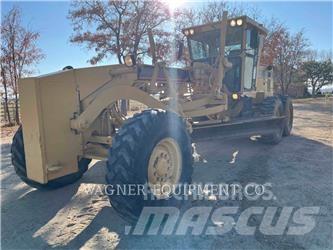 CAT 135H Grader