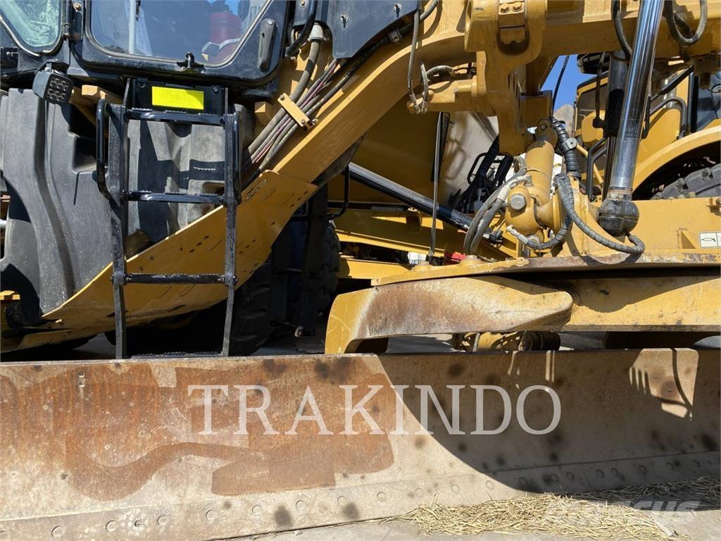 CAT 14-15 Grader