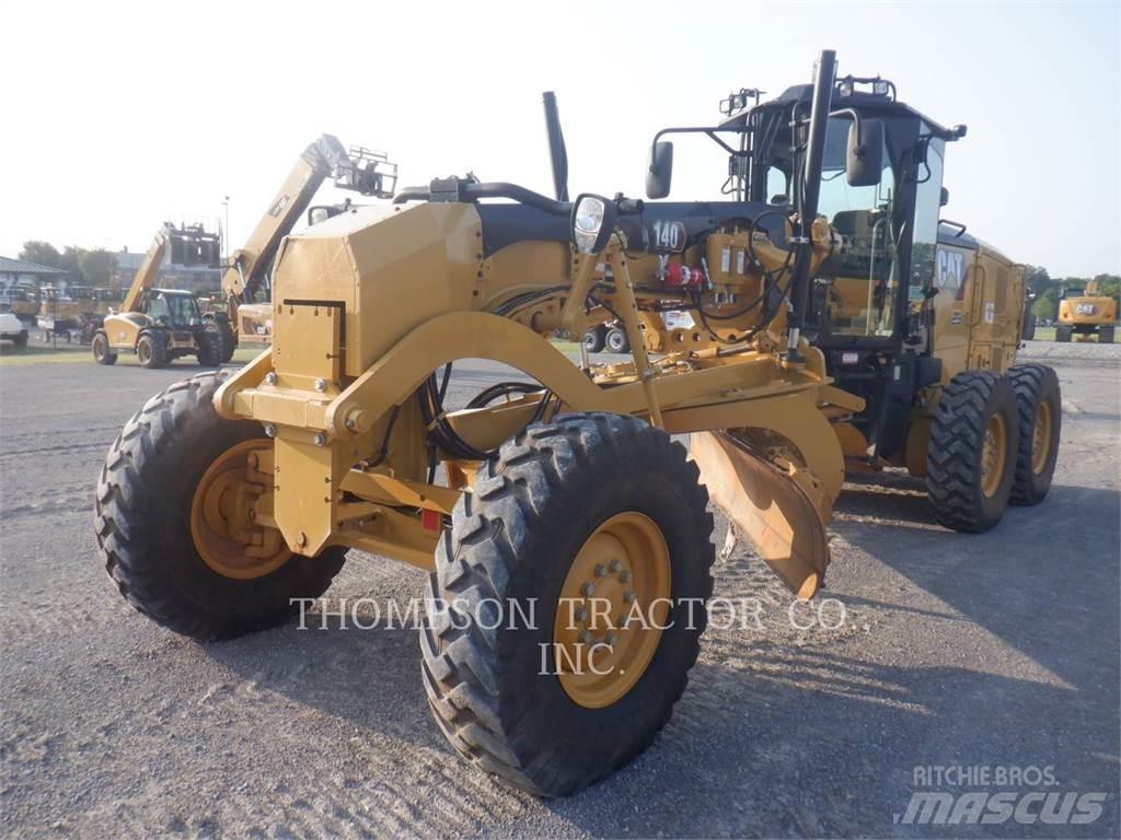 CAT 140 Grader