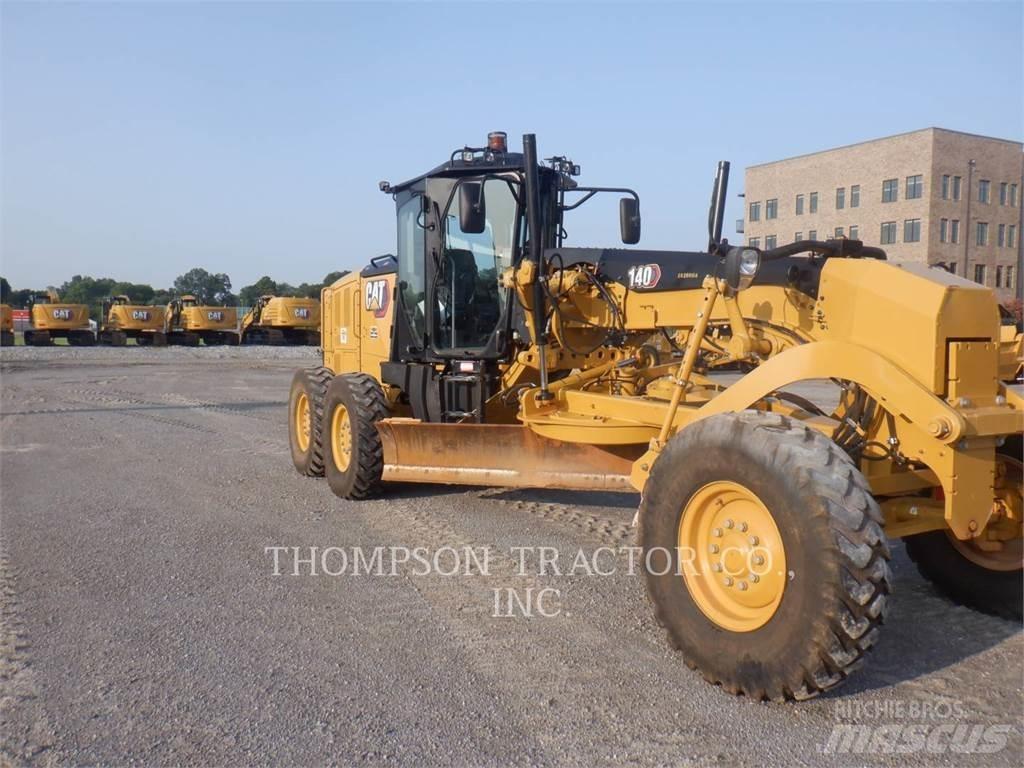 CAT 140 Grader