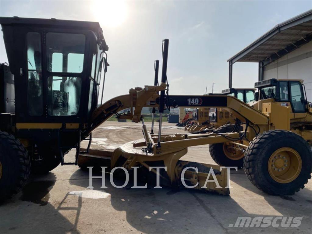 CAT 140 Grader