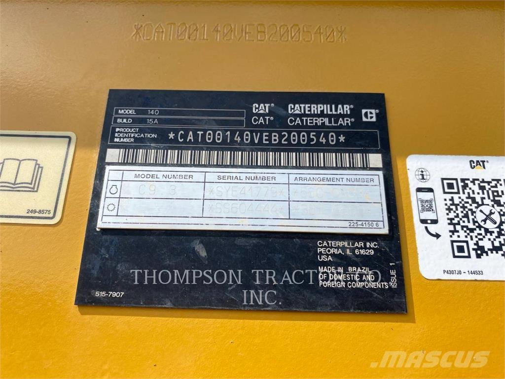 CAT 140 Grader