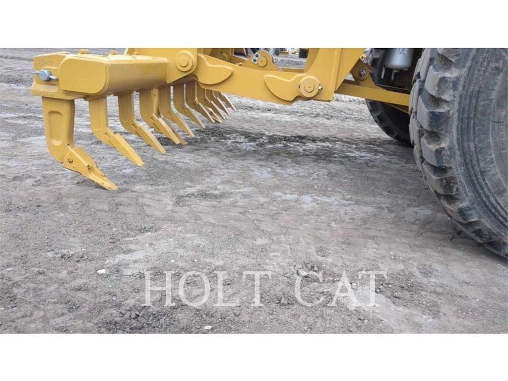 CAT 140 AWD Grader