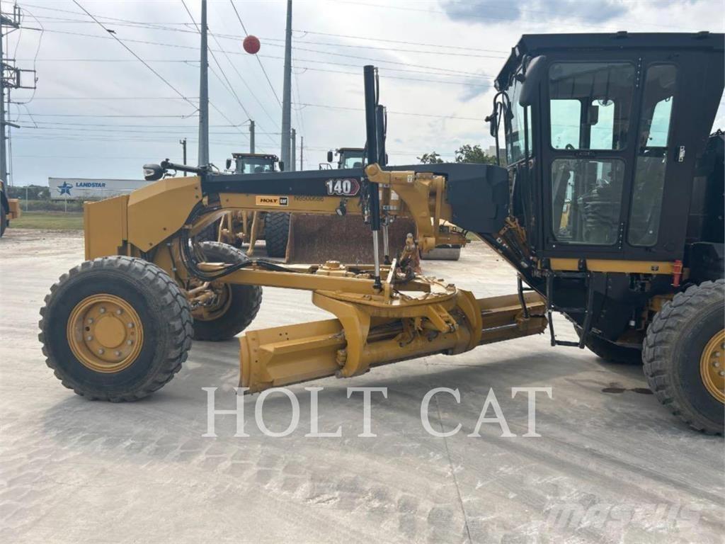 CAT 140 AWD Grader