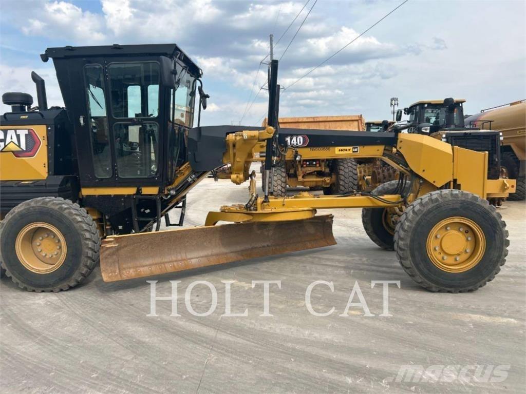 CAT 140 AWD Grader