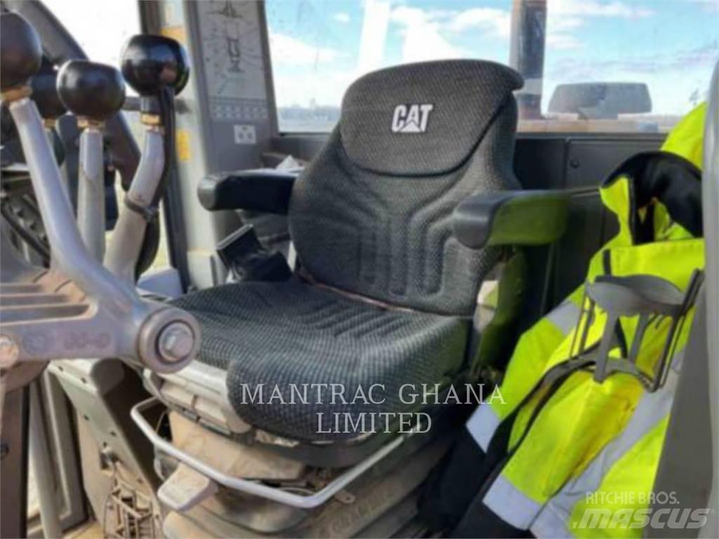 CAT 140K Grader