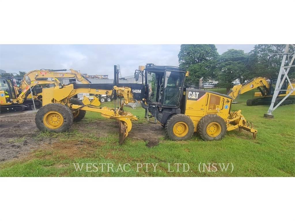CAT 140M Grader