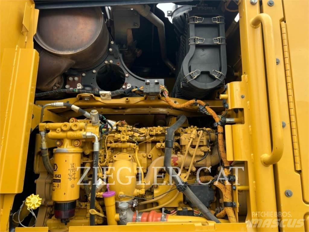 CAT 140M2 Grader