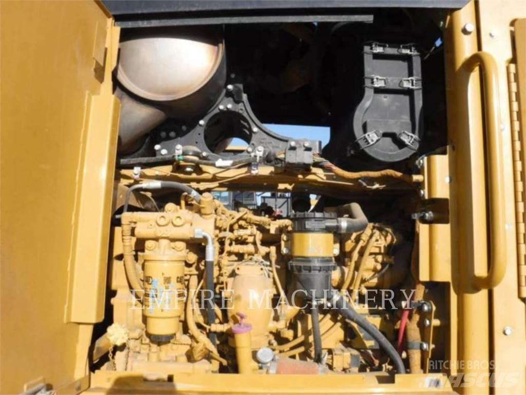 CAT 140M2 Grader