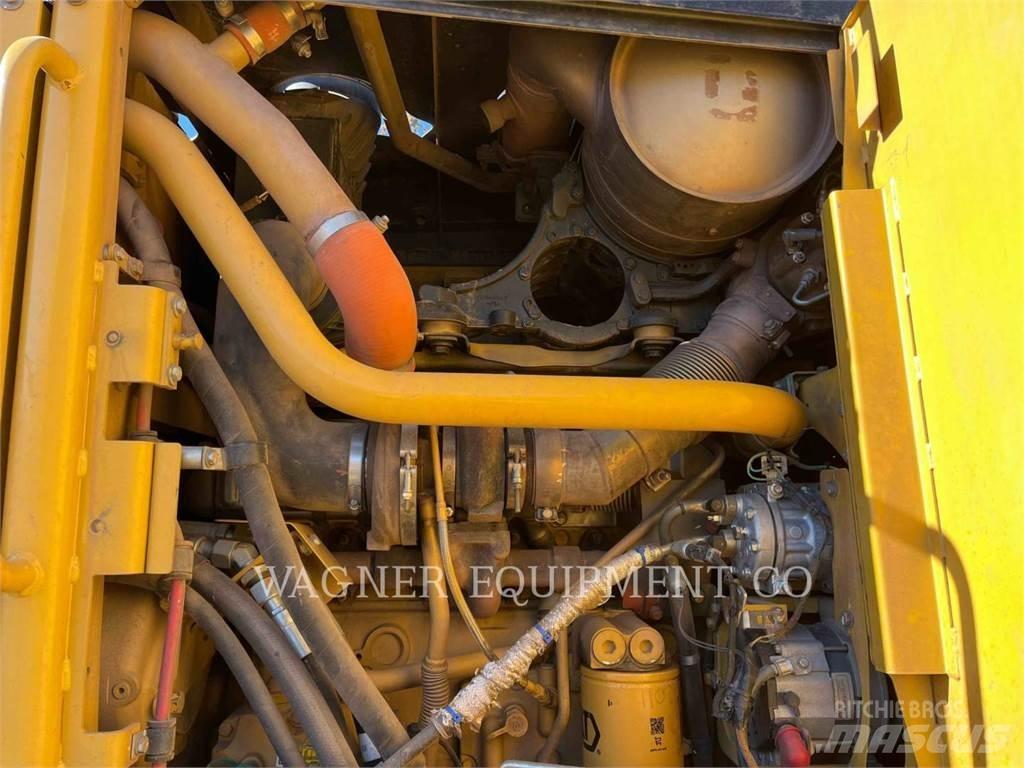CAT 140M2 AWD Grader