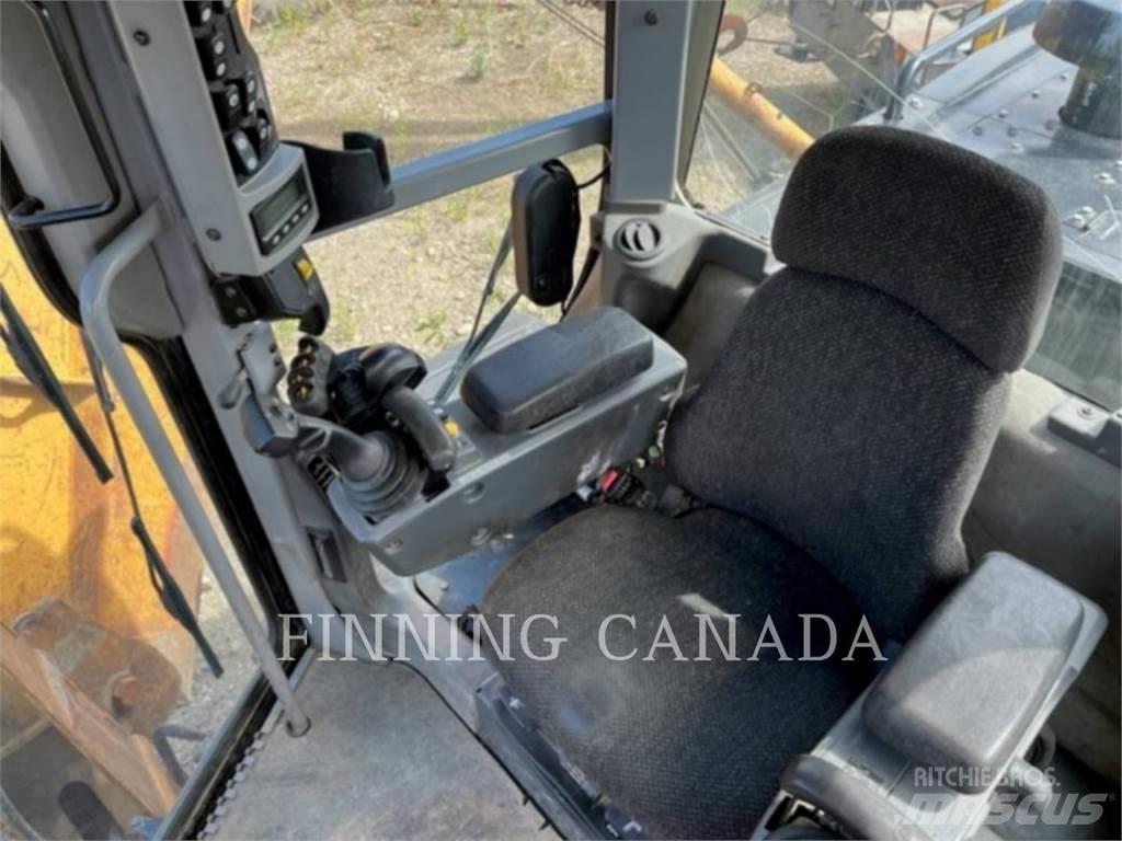 CAT 14M Grader