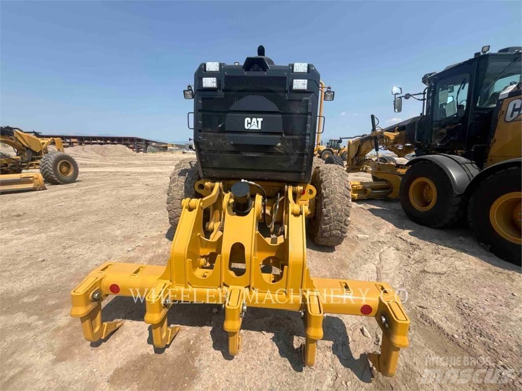 CAT 150 15 Grader