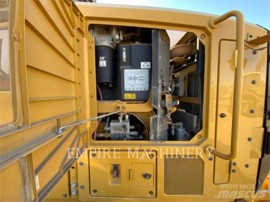 CAT 150-15 Grader