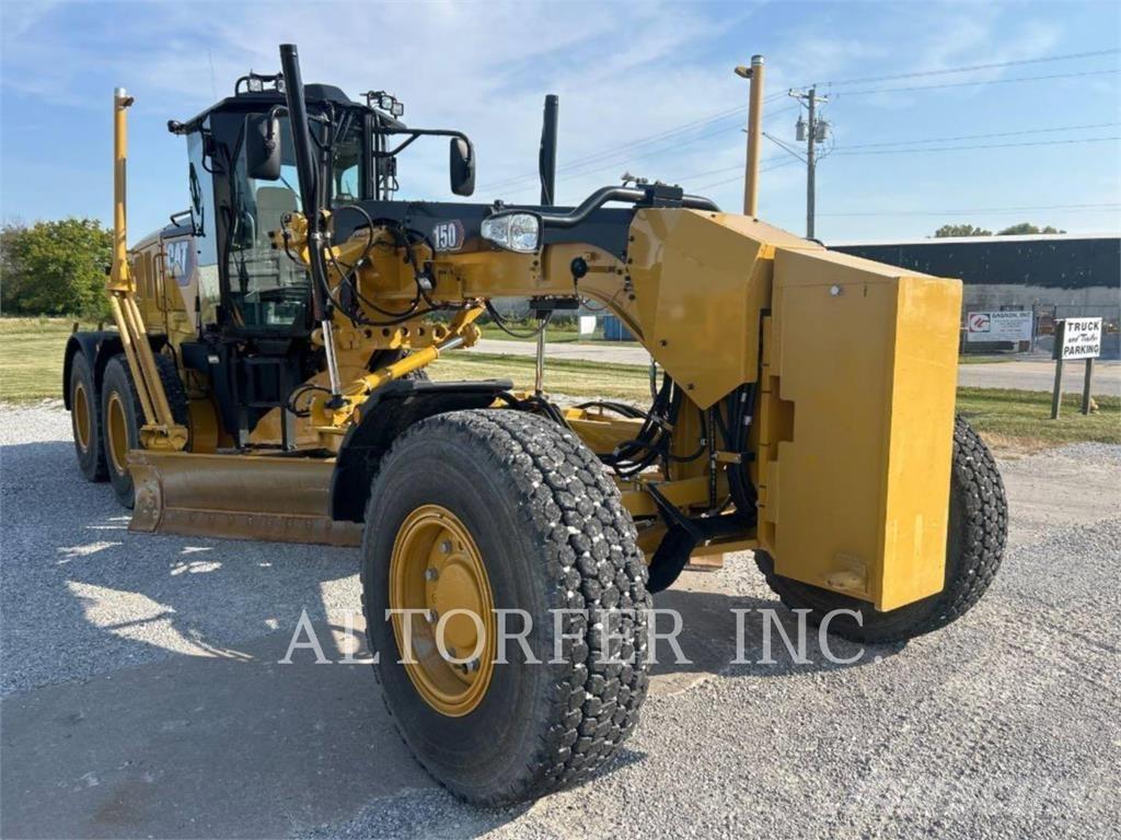 CAT 150-15AWD Grader