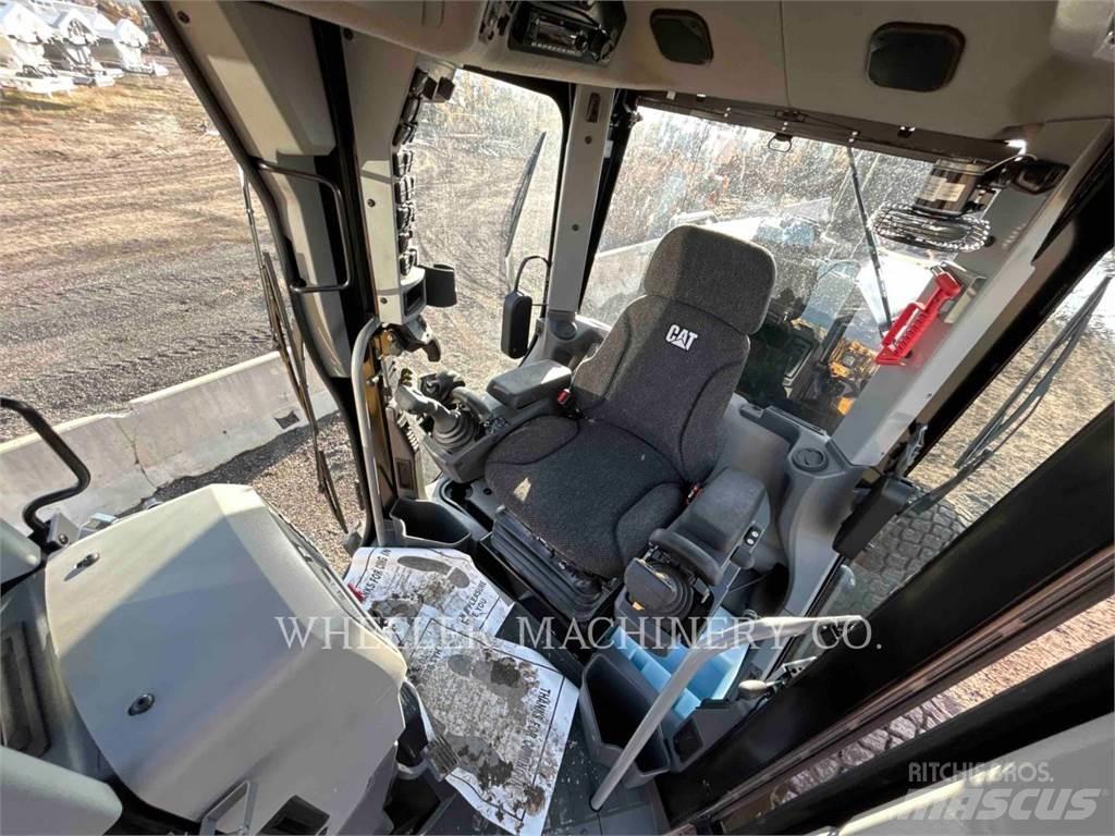 CAT 150 AWD Grader