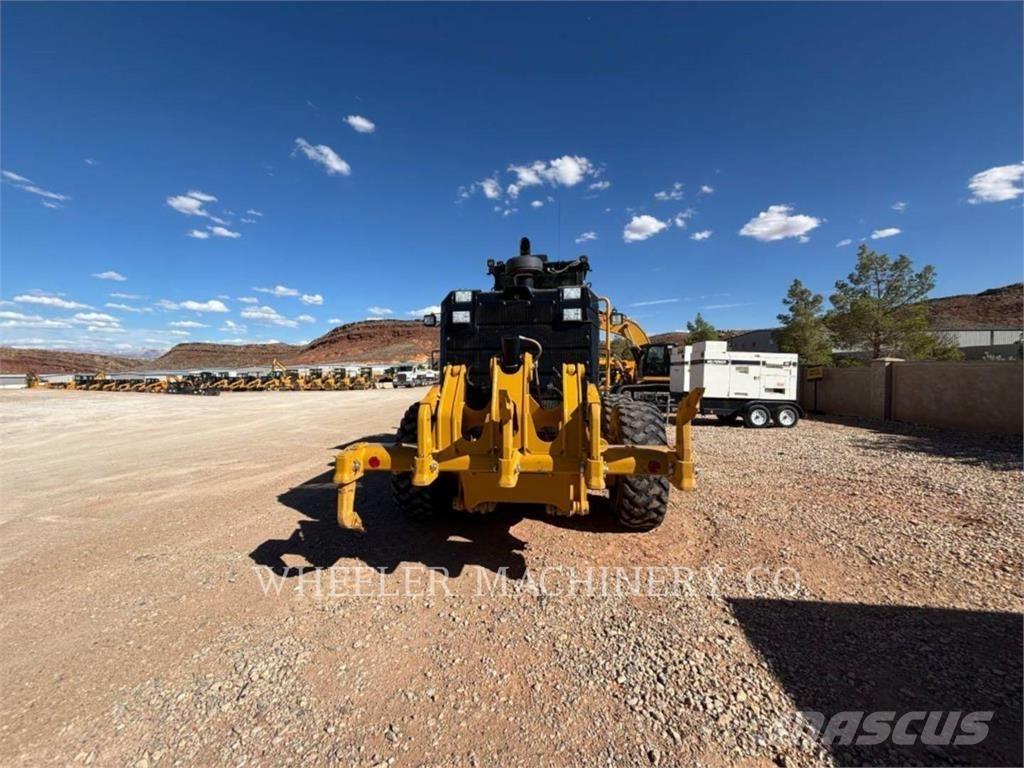 CAT 150 AWD Grader