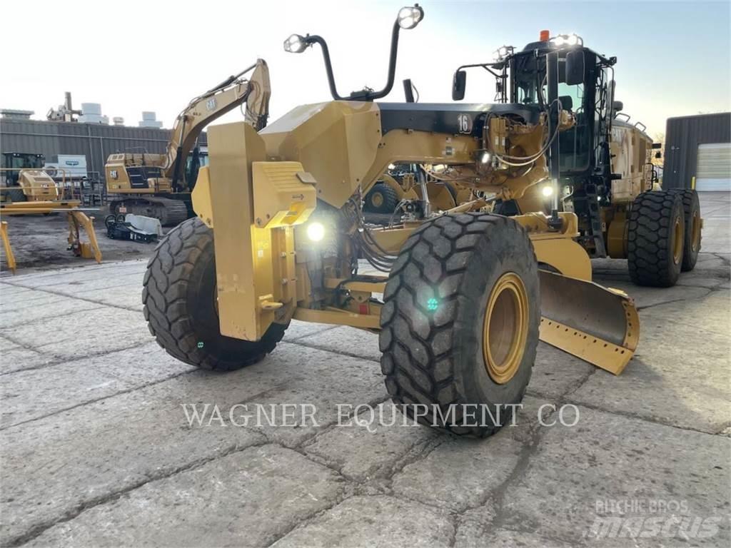 CAT 16 Grader
