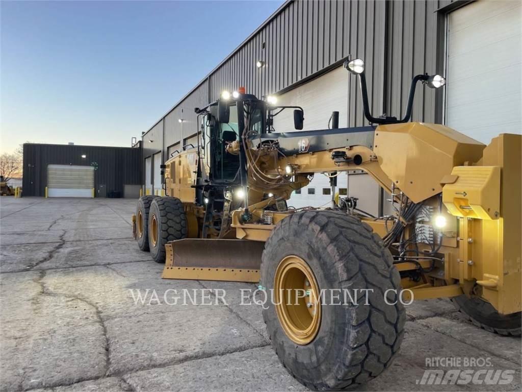 CAT 16 Grader