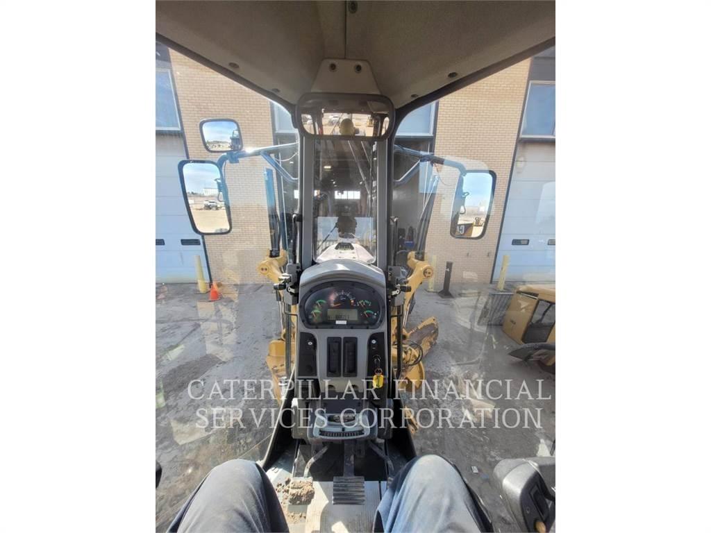 CAT 160M Grader