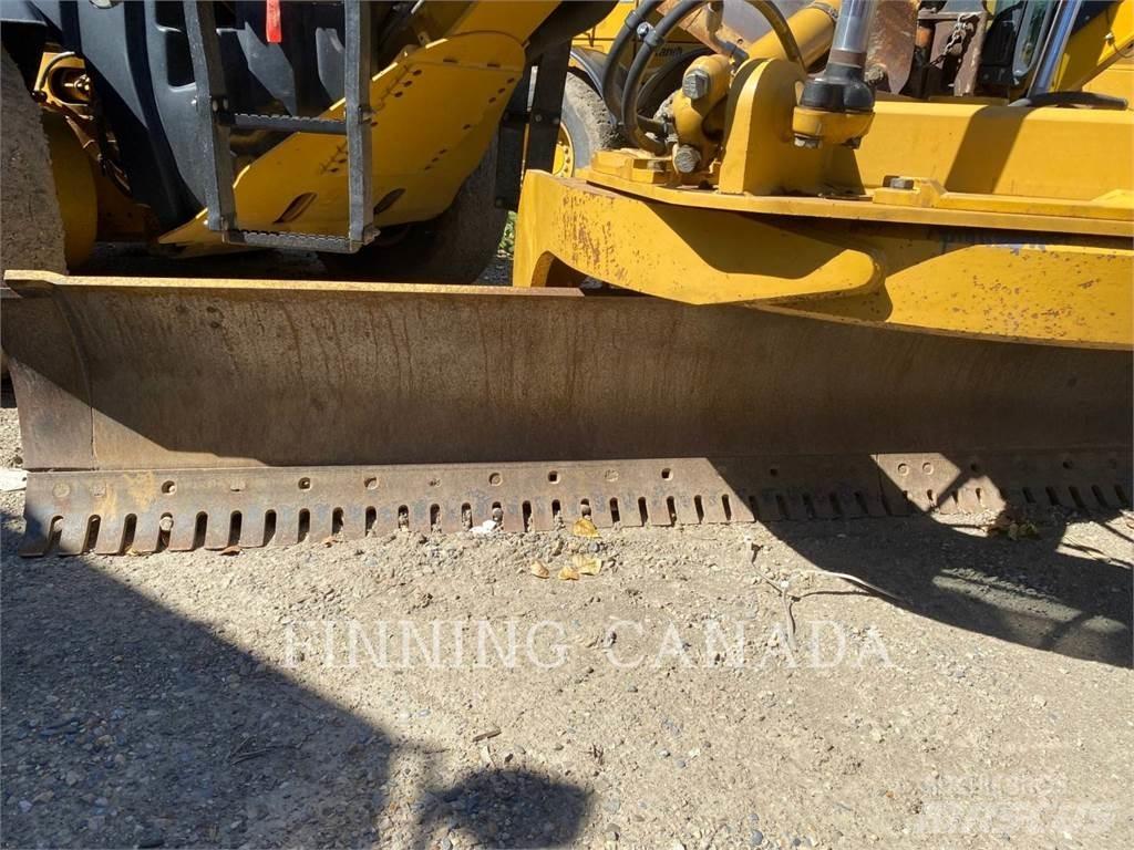 CAT 160M Grader