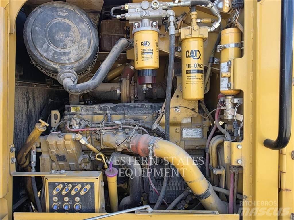 CAT 160M AWD Grader