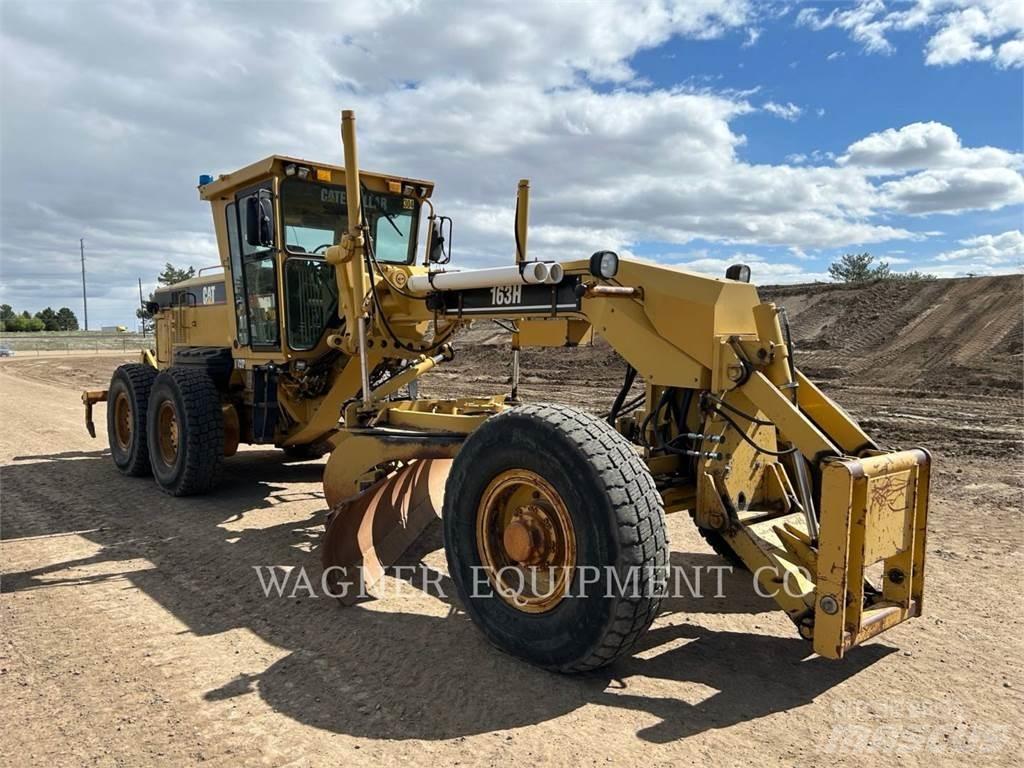 CAT 163H AWD Grader