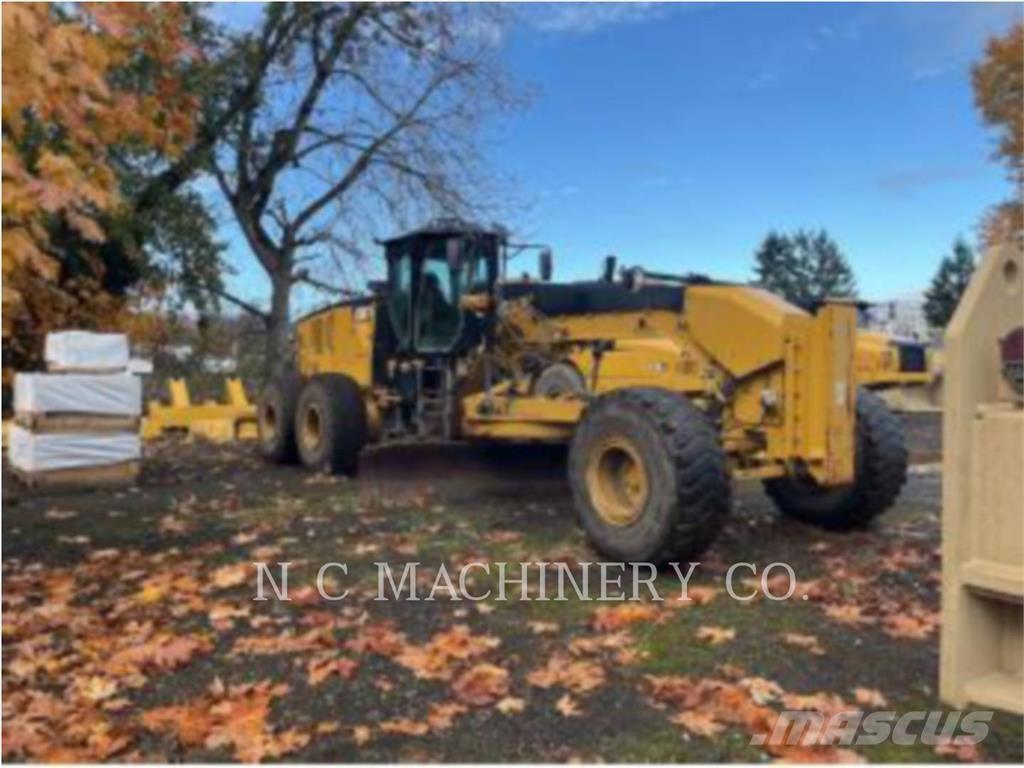 CAT 16M Grader