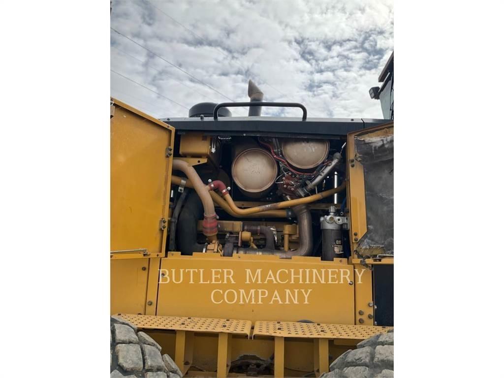 CAT 16M3 Grader