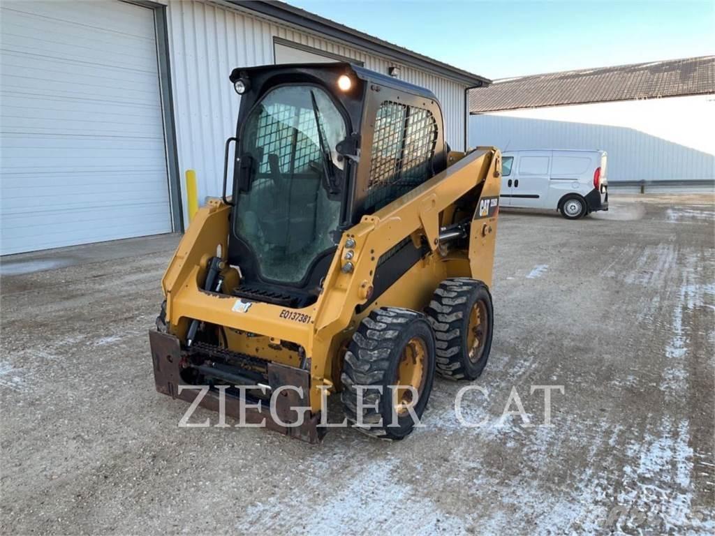 CAT 226D Kompaktlader