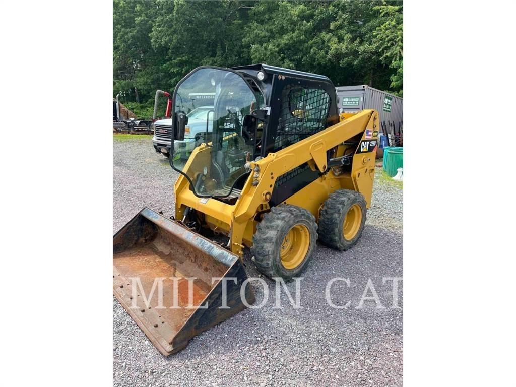 CAT 226D Kompaktlader