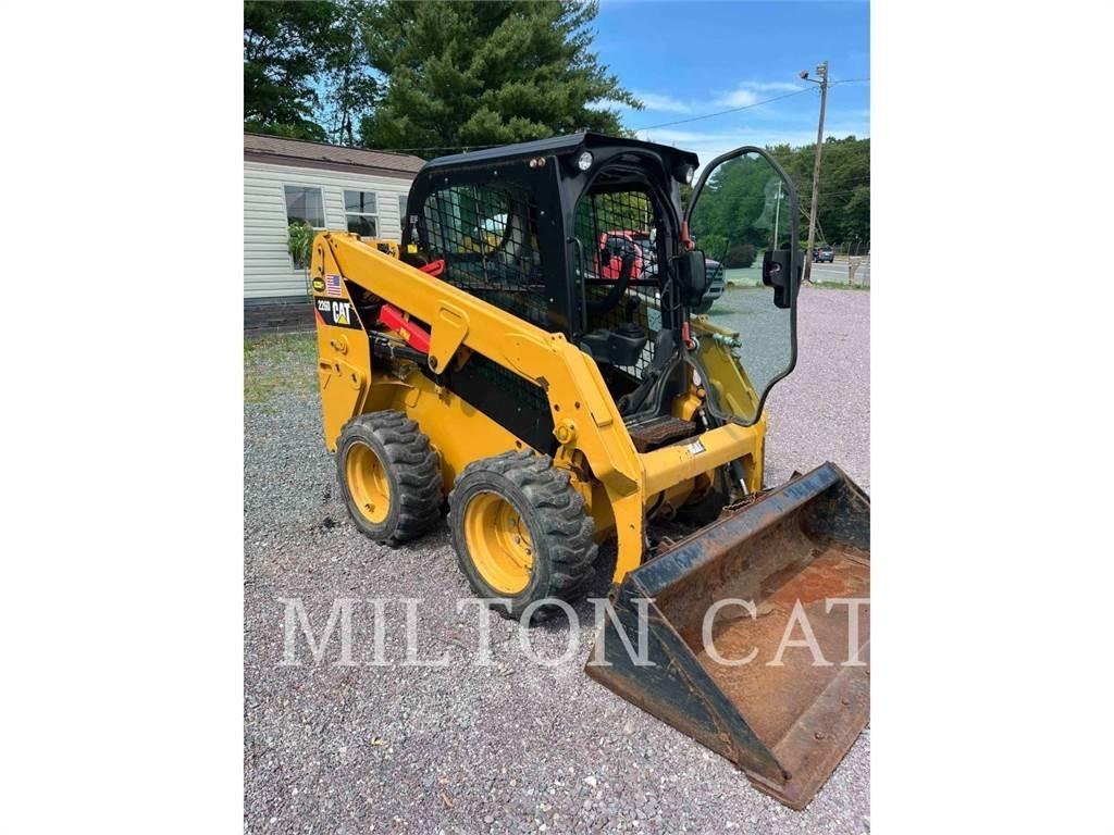 CAT 226D Kompaktlader