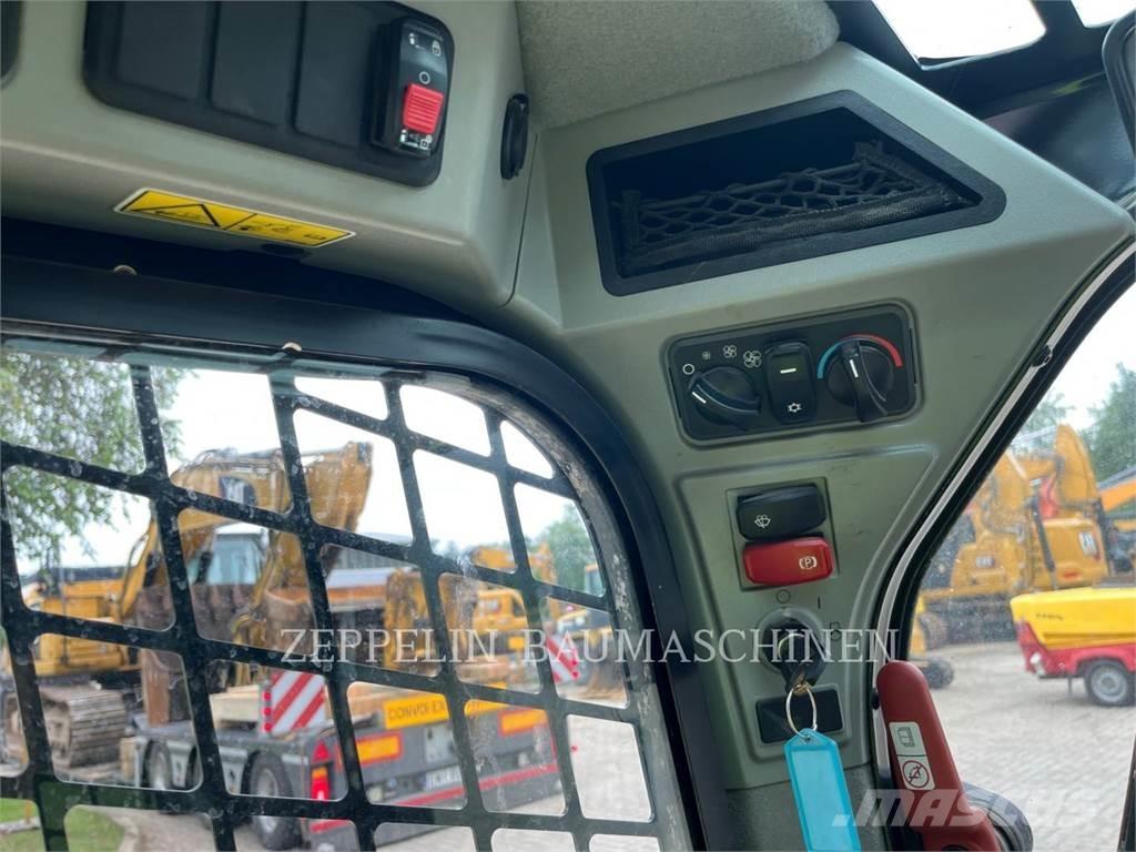 CAT 226D Kompaktlader