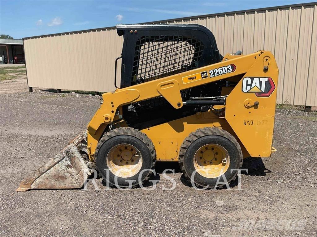 CAT 226D Kompaktlader