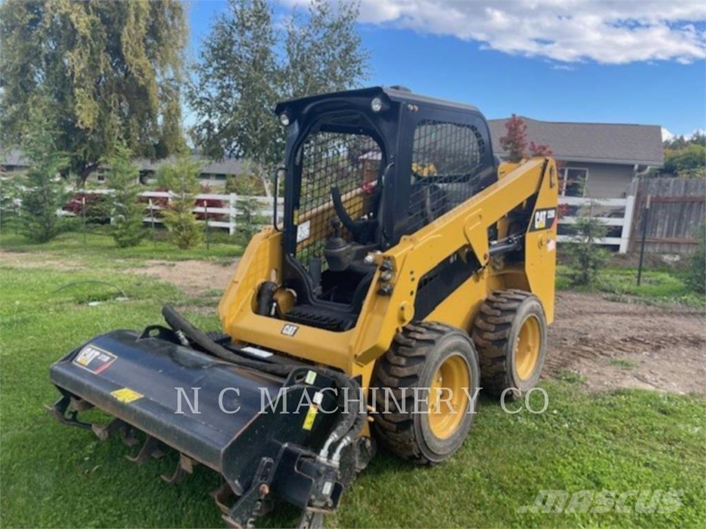 CAT 226D Kompaktlader