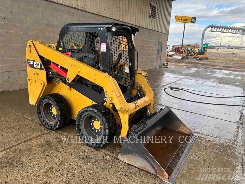 CAT 226D C1-H2 Kompaktlader
