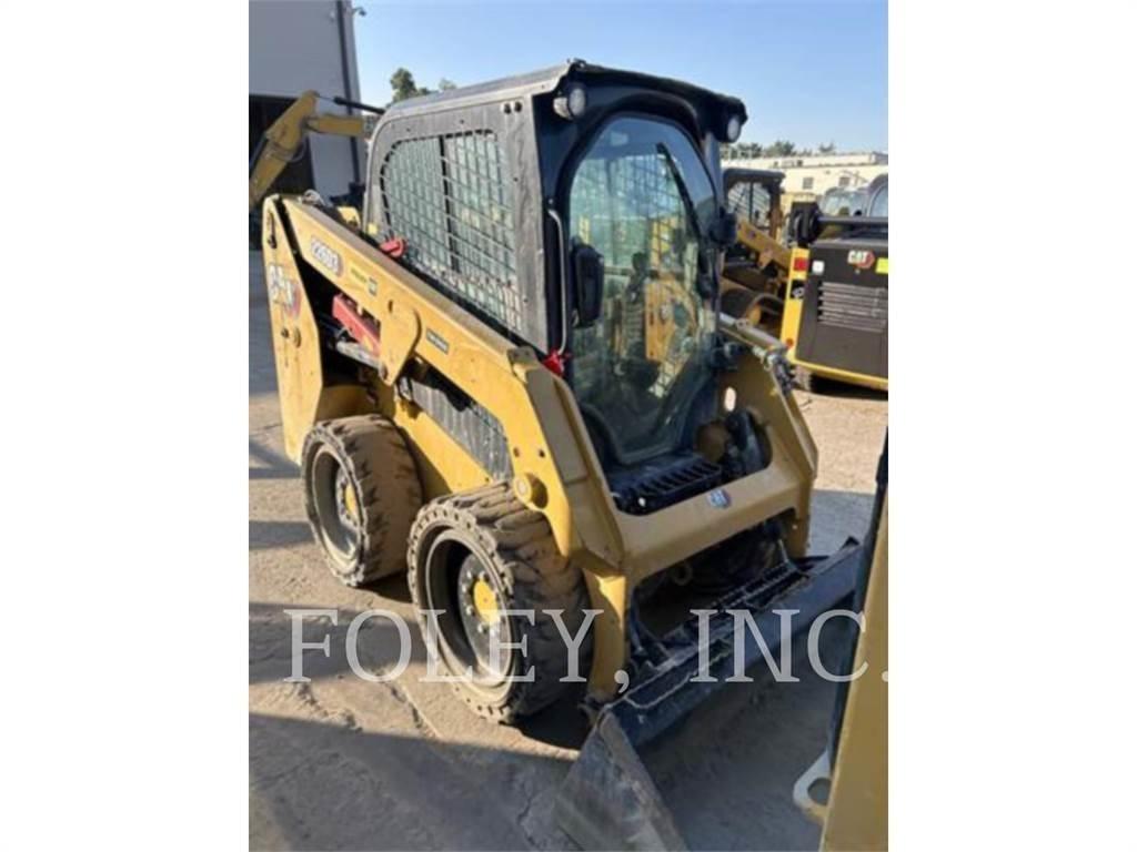 CAT 226D3 Kompaktlader