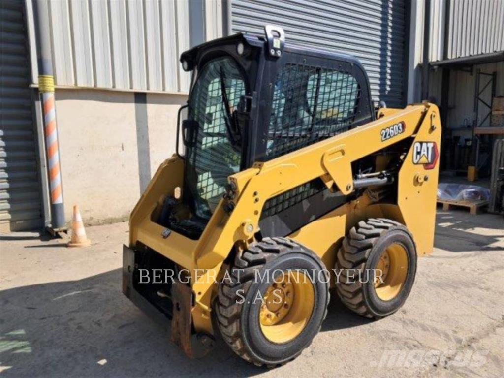 CAT 226D3 Kompaktlader
