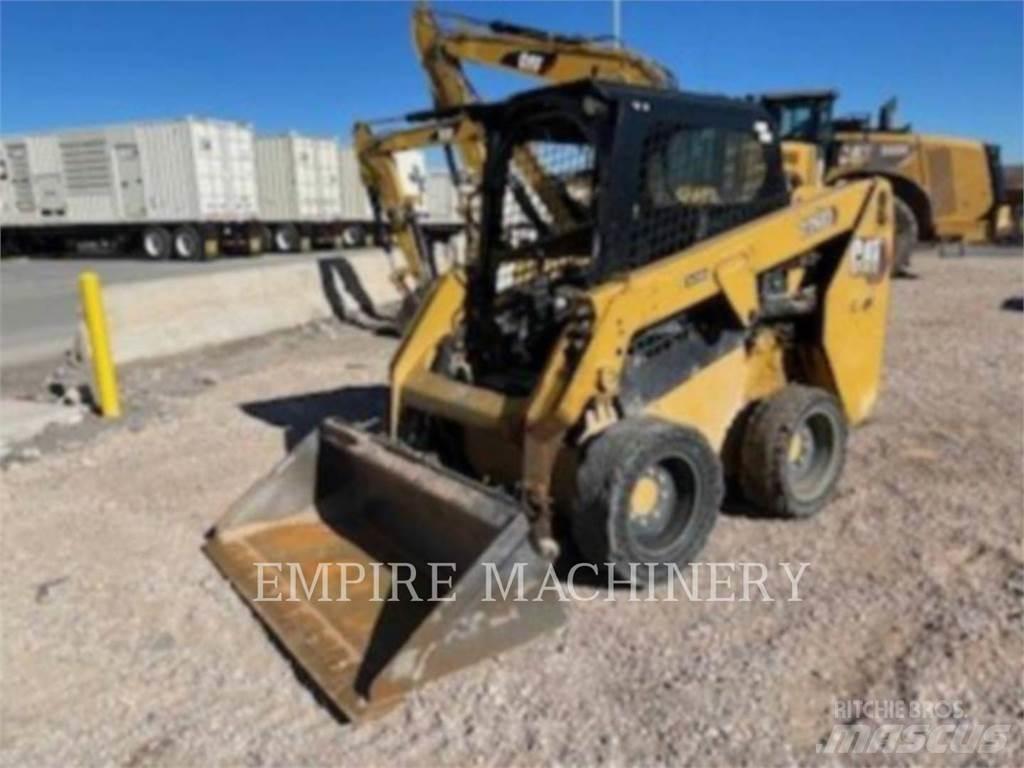 CAT 226D3 Kompaktlader