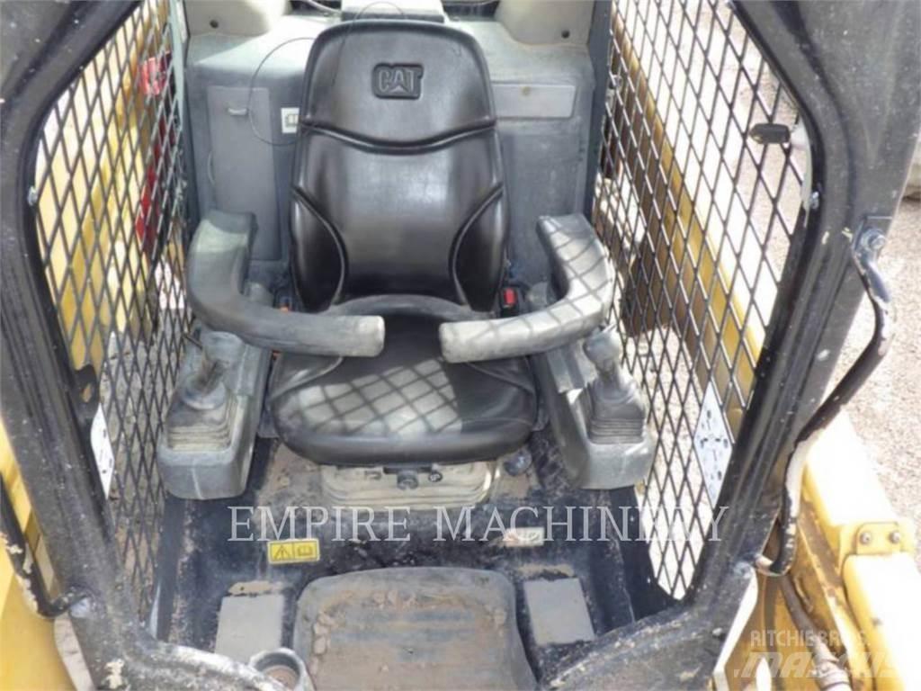 CAT 226D3 Kompaktlader