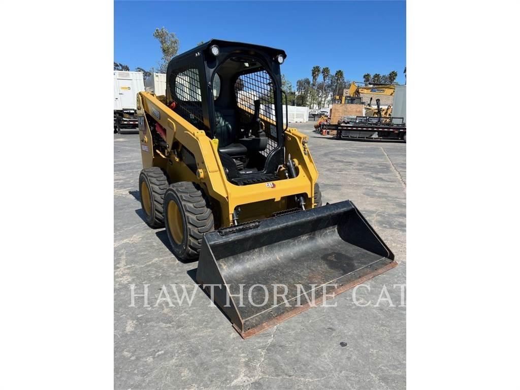 CAT 226D3 Kompaktlader